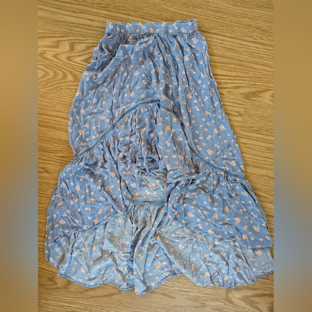 American Eagle Hi-Lo Flowy Floral Skirt